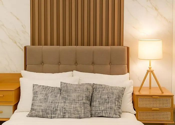 Stylish & Cozy 1 Bedroom Near Mall Of